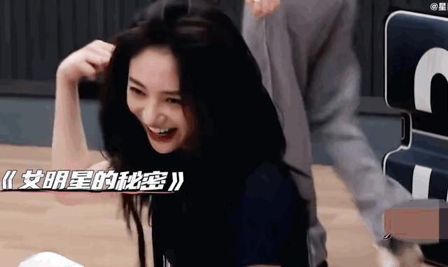 黄子韬变秃头爱豆,还撞脸裘千尺?假发果然是个好东西