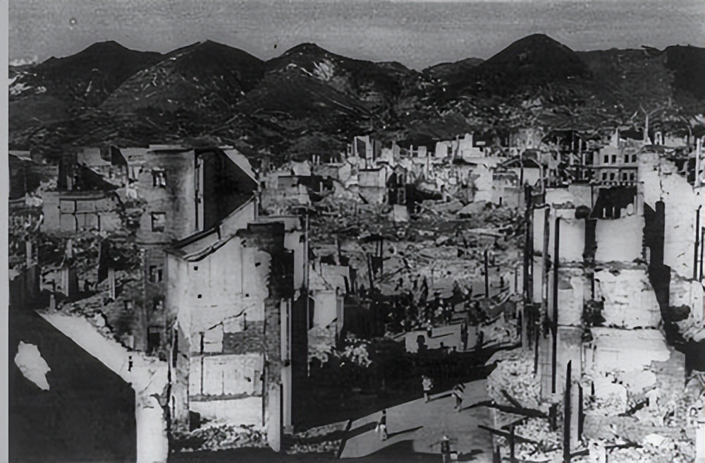 当年日军占领了我国多少省份,抗战时期日本为什么打不进重庆