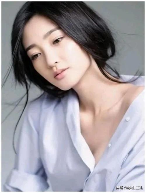 花开半夏如诗如画的下一句,花开半夏如诗如画完整版