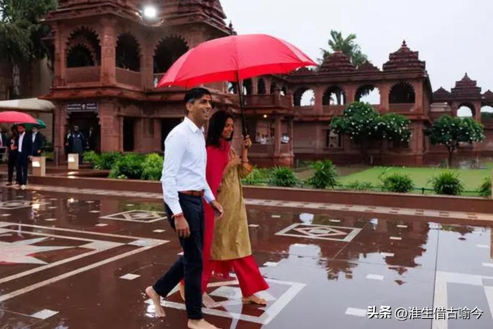 印度峰会上争奇斗艳：韩国第一夫人好嫩，日本第一夫人清新脱俗