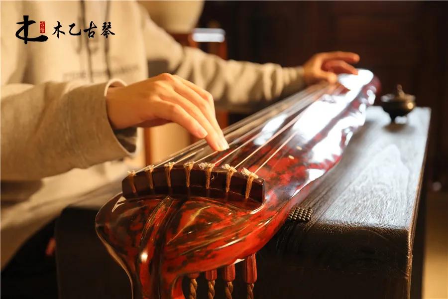 古琴形制如何选择,不同样式的古琴音色区别