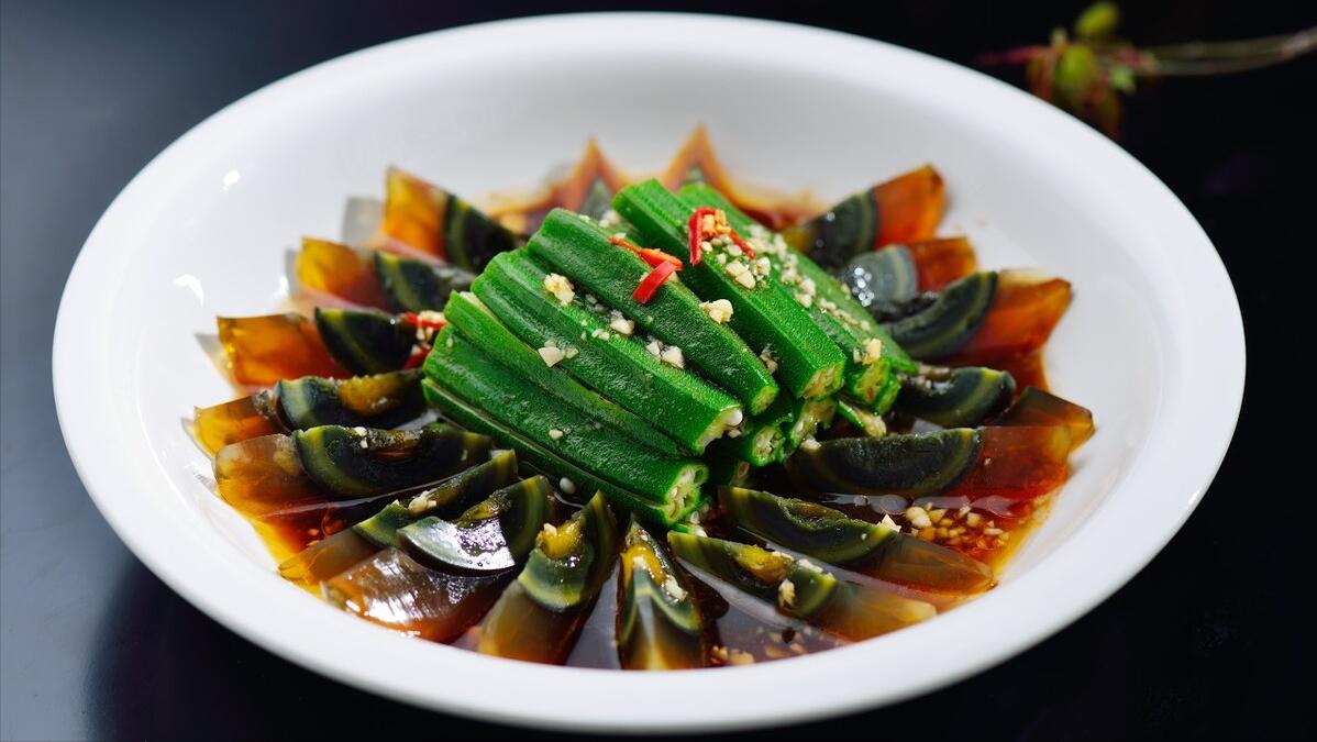 老外不能接受的10大中国美食，中国人却吃得嘎嘎香，直呼：没口福