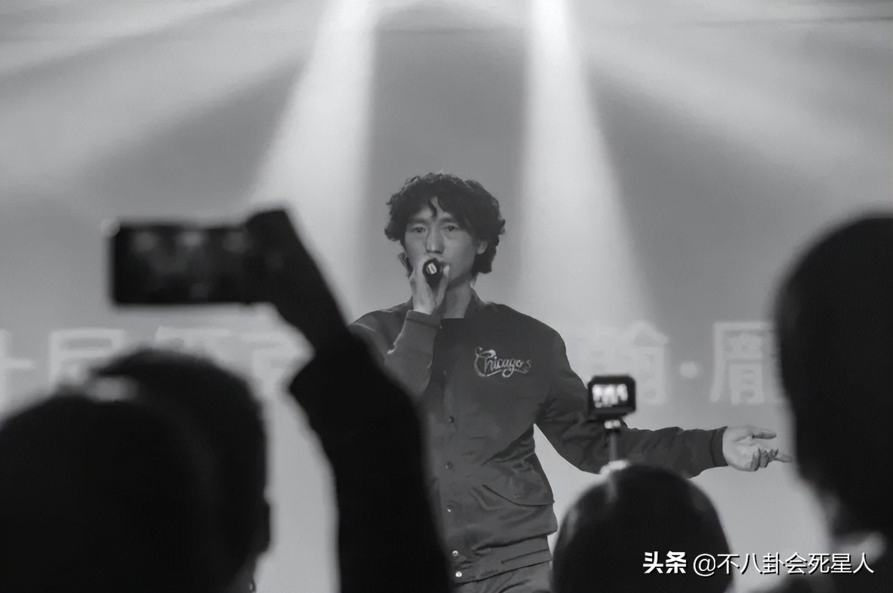 自以为很红，其实耍大牌都没人理，这8位明星简直尴尬又可笑