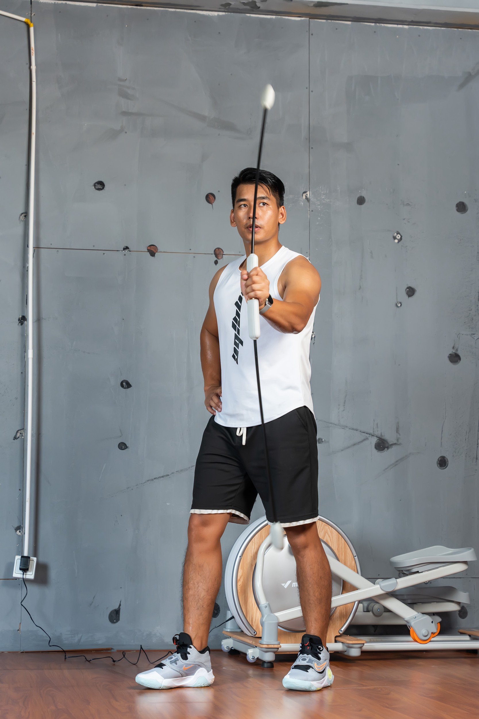 广西赵又廷告诉你：这种“前驱后翘”椭圆机，真是太刺激了