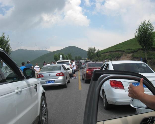 驾驶证实习期上高速应该和谁陪同,驾驶证实习期上高速后果