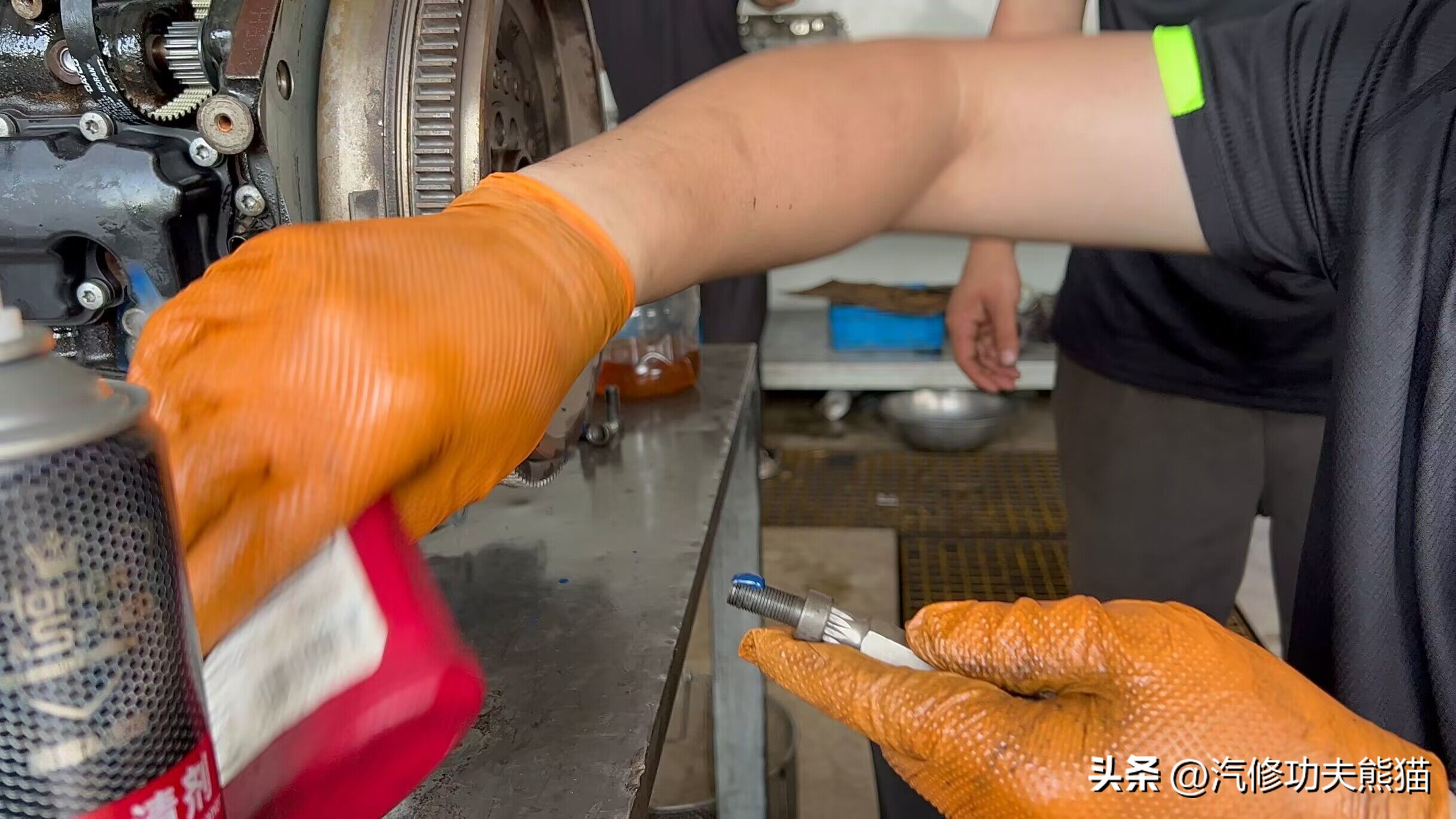 奥迪q3修车,奥迪q3烧机油大修发动机