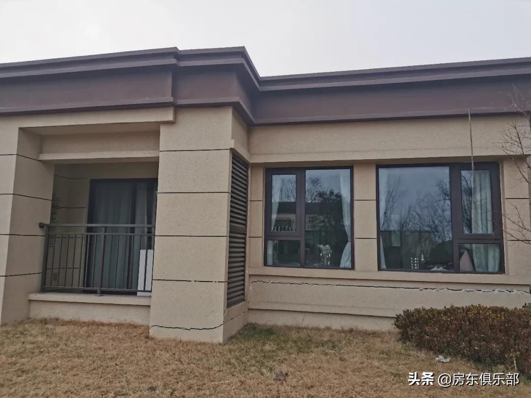 蓝是一道光，业主心发慌：蓝光来郑3年半，还是蓝莲花吗？