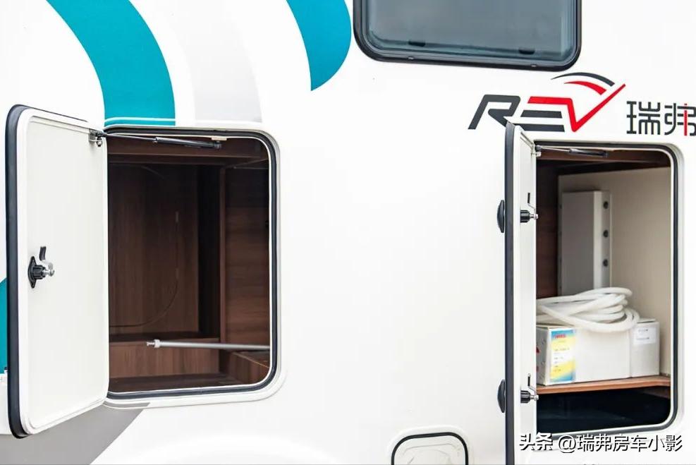 瑞弗v800房车二手,瑞弗v800房车双拓展多少钱一台