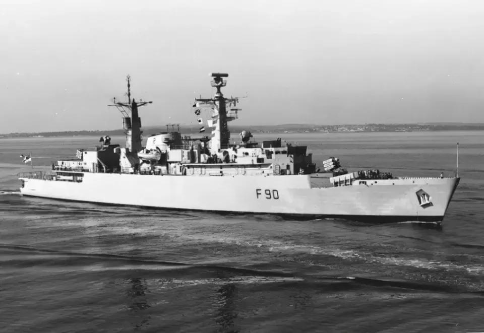 海军二手潜艇出售,海军二手车