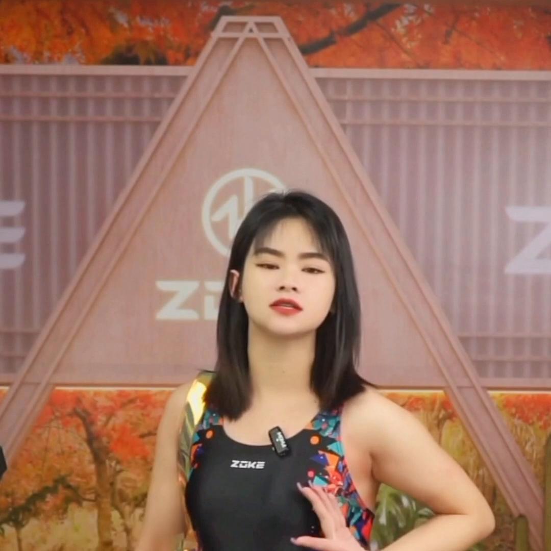 洲克新款三角专业运动连体泳衣,2023最新款泳衣连体平角女