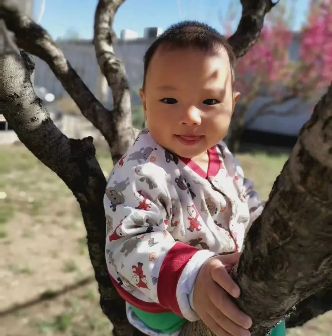 宝宝老是咬衣服睡觉,宝宝总是咬东西怎么办