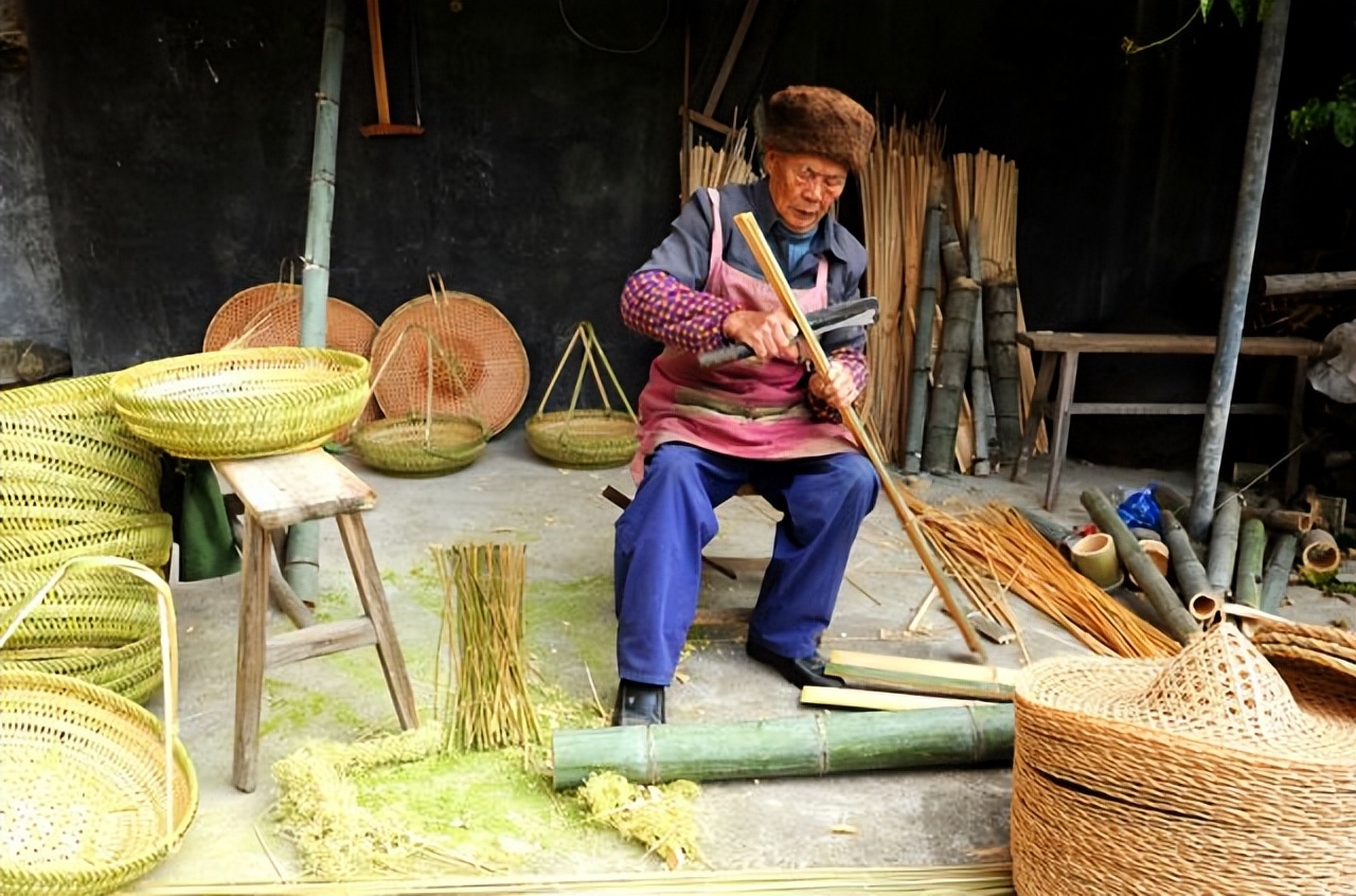 农村老物件斗笠蓑衣,农村老物件你见过几个