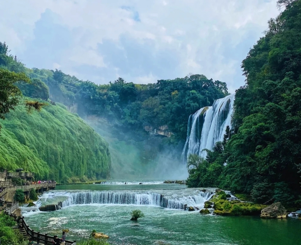 贵州这个很穷的小城市，距贵阳1.5小时，却是鲜为人知的避暑胜地