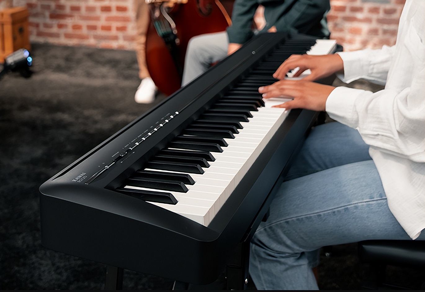 电钢琴初学者选哪款最好 (kawai电钢琴kdp120和雅马哈ydp 144)