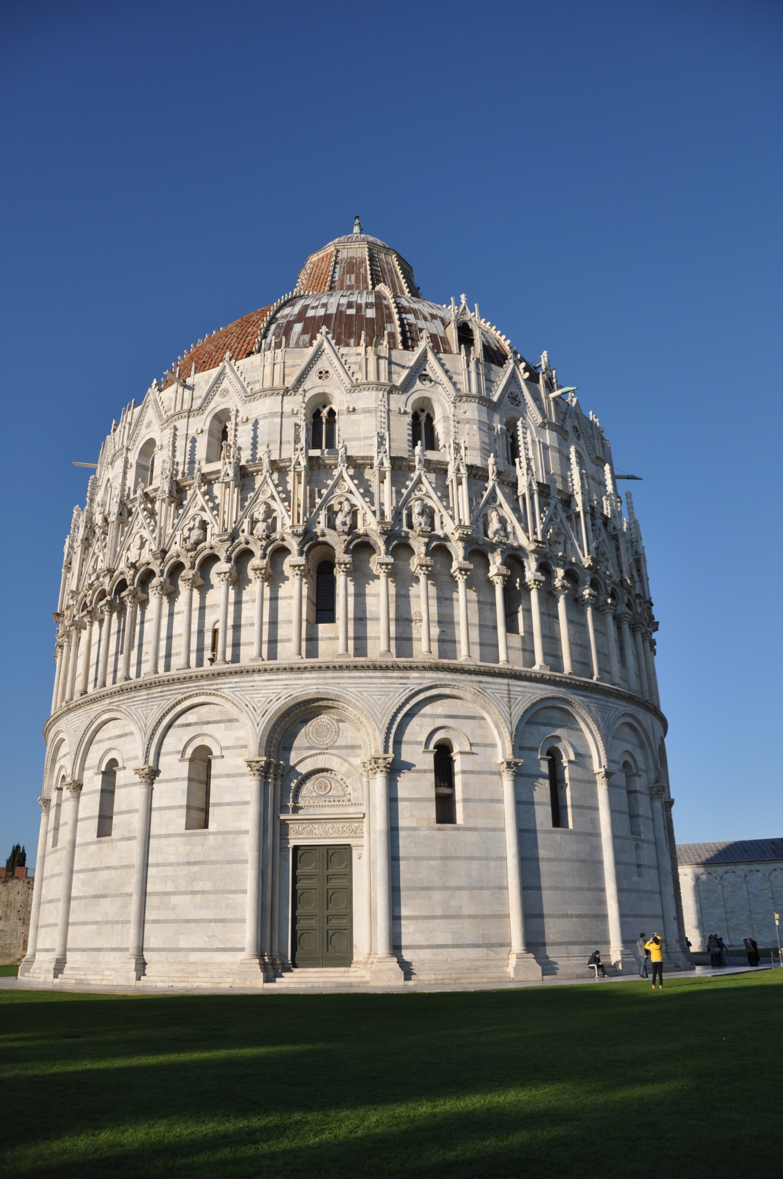 比萨斜塔是比萨教堂吗,比萨斜塔著名吗