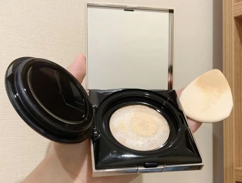 40岁的女人不要乱打扮,五十多岁女人不要浓妆艳抹