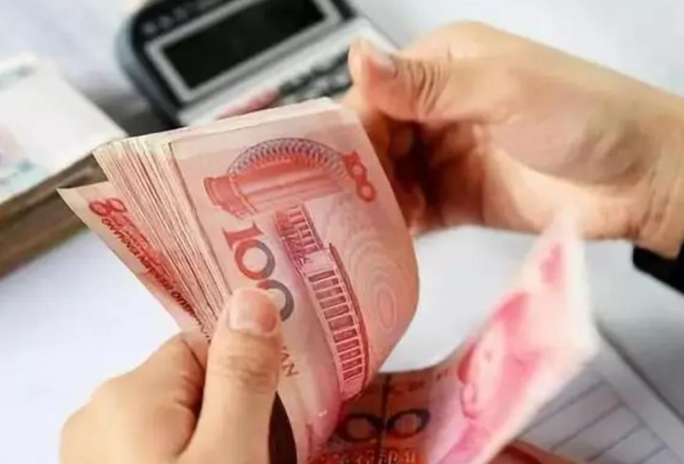 过年别人问工资多少怎么回,过年别人问你工资怎么回答