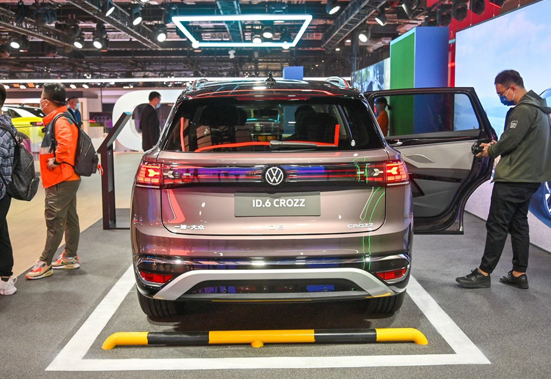 ID.6CROZZ有自己的德国安全基因