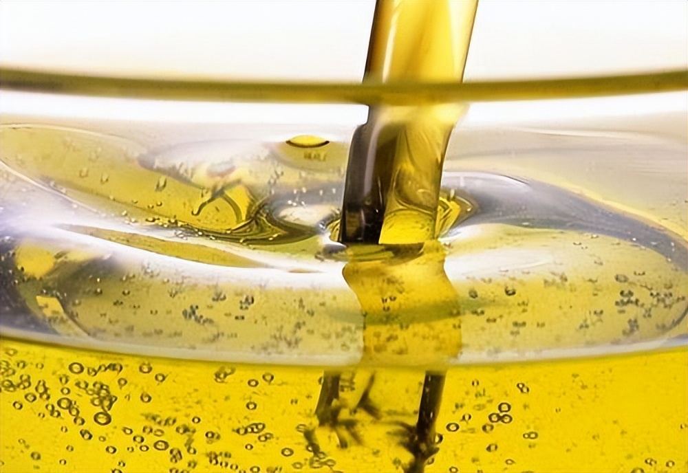 这种果子不常见，但用它做成的食用油，却是厨房用油中的“大佬”