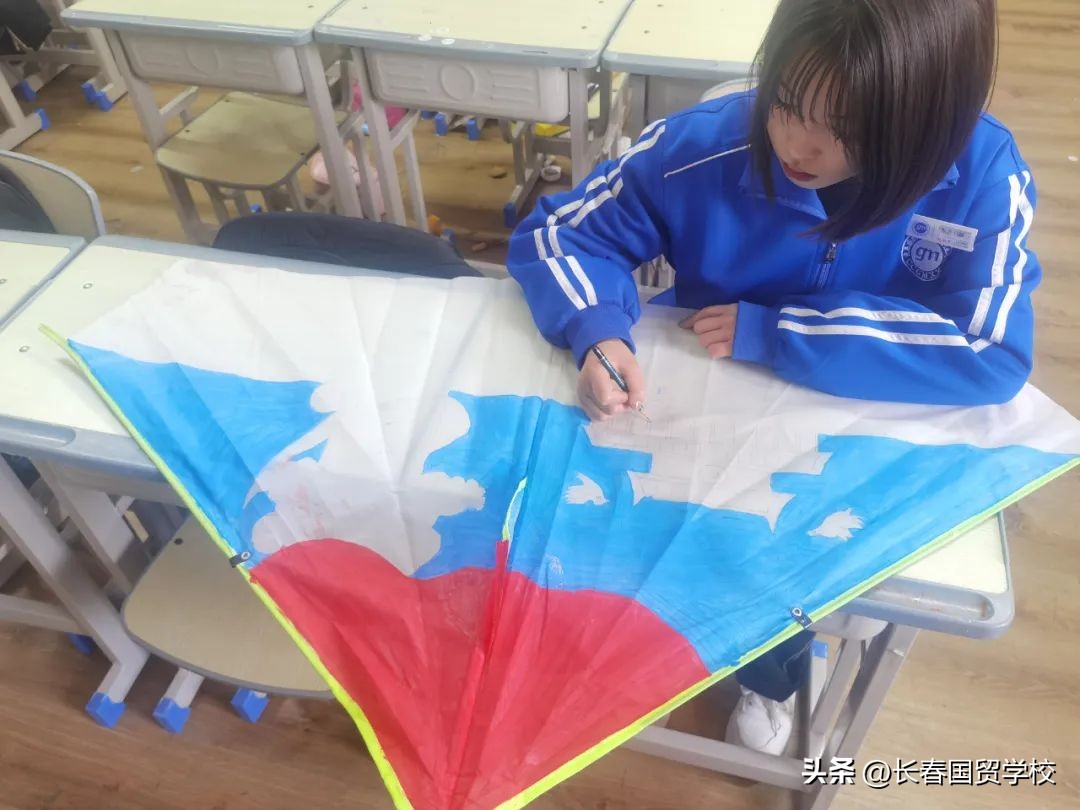 迎风而行、筝筝日上|国贸学校第二届风筝文化节圆满落幕！