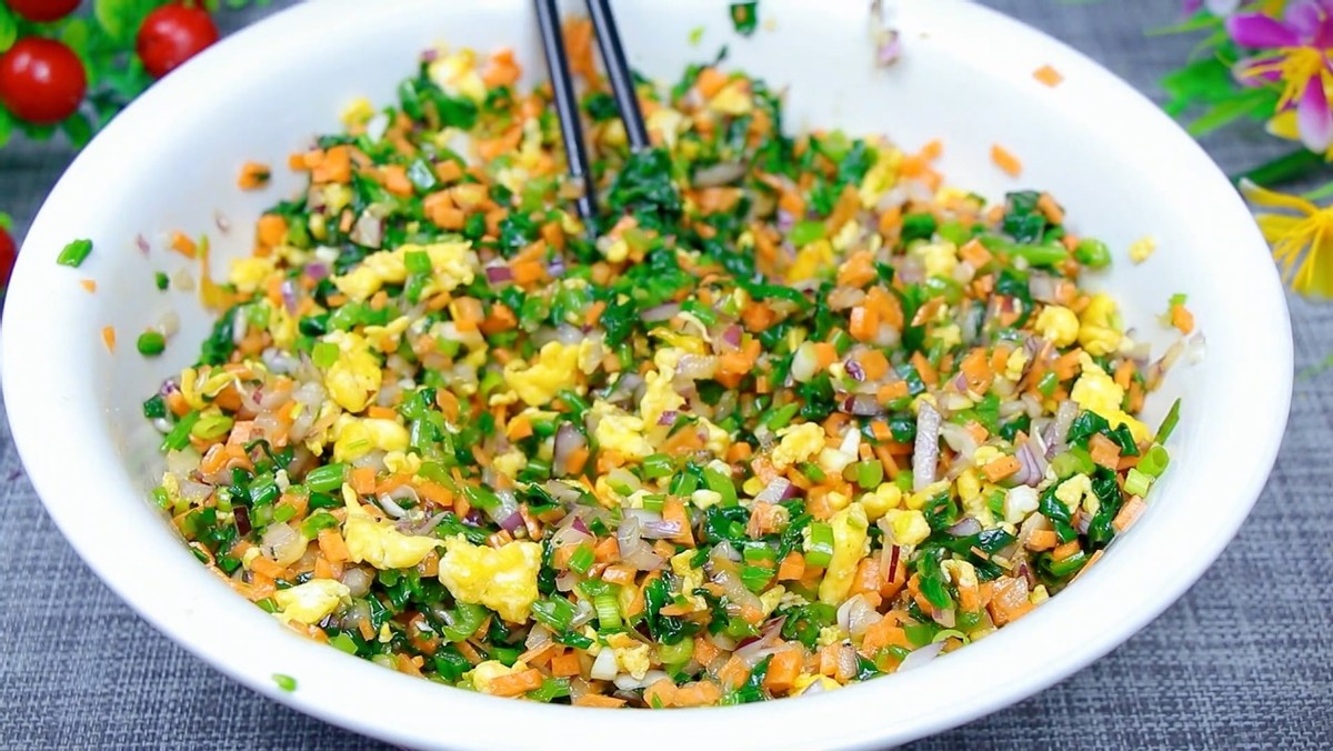 人体缺少哪种维生素会白头发,人体缺什么维生素会长白发