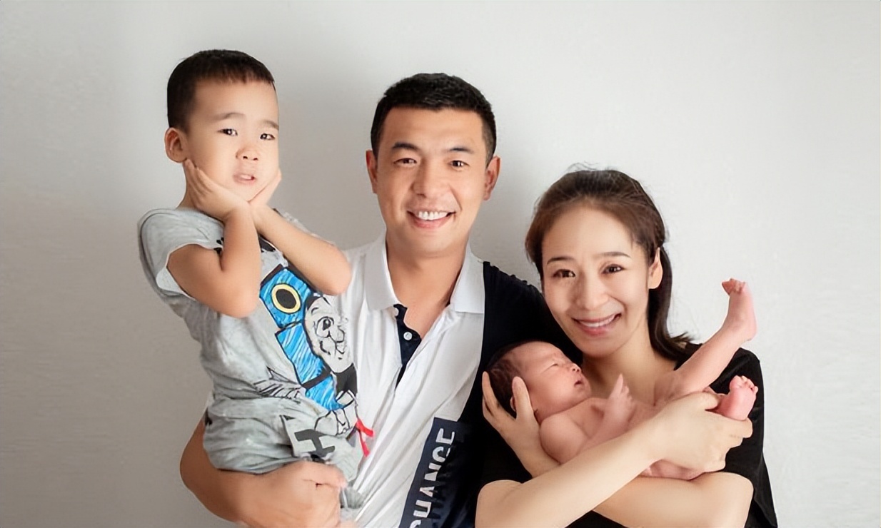 奇葩！前国脚误食通便开塞露，娇妻直呼害怕，奔赴医院治疗