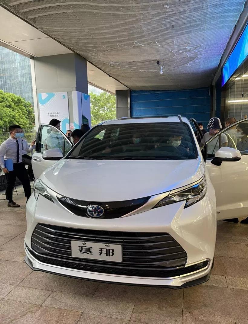 广汽丰田赛那，自上市即热销，家用MPV的标杆地位，真实力。