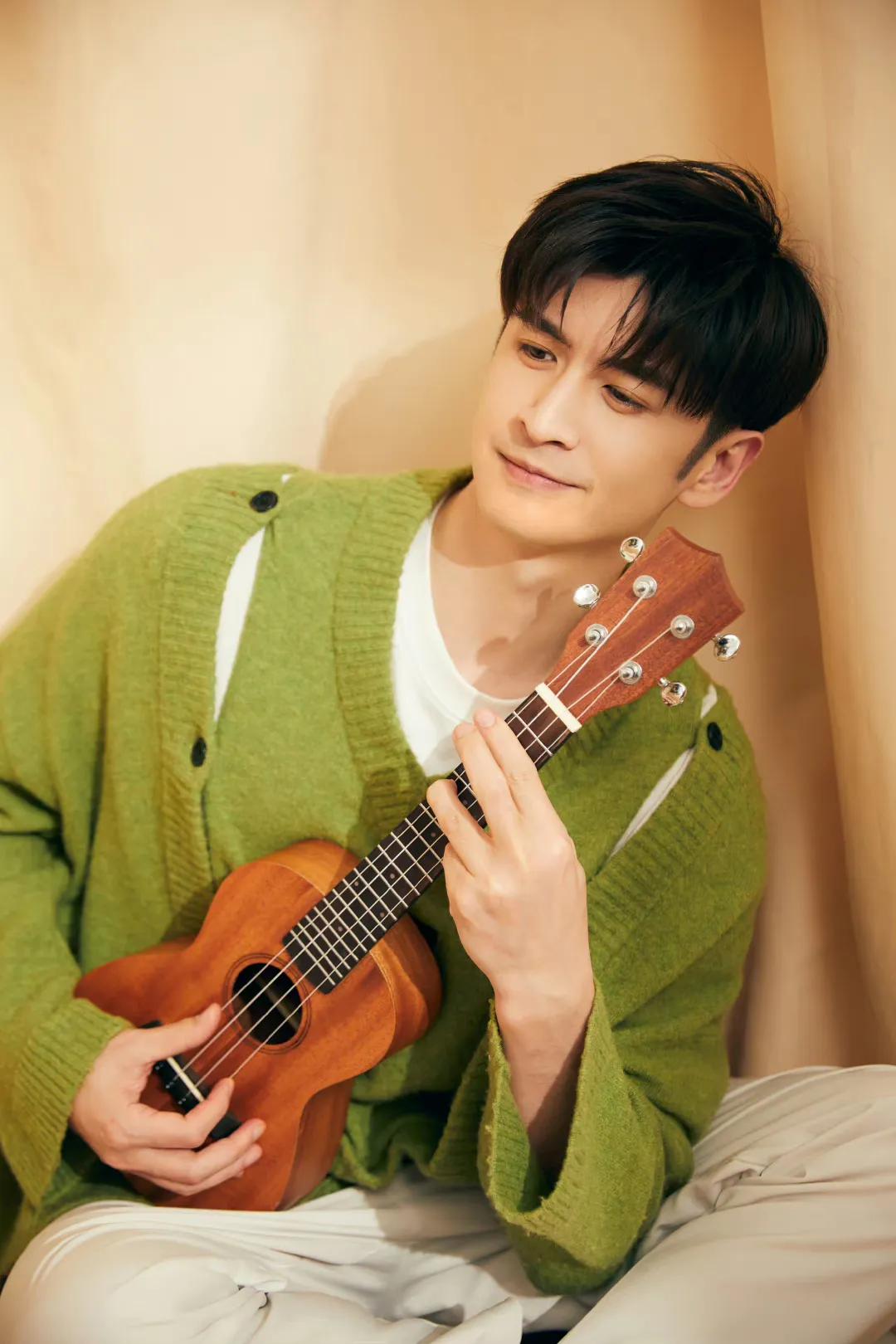 周雨彤杨紫吴倩哭戏,徐艺珍周雨彤