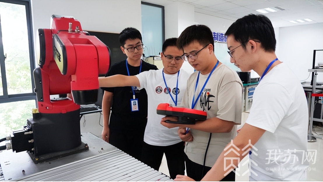 工久为匠“90后”小伙用技能擦亮“职教生”的出彩人生丨江苏最美人物