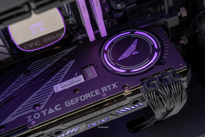 微星z690刀锋可以用1070ti吗,微星z690刀锋钛对比吹雪