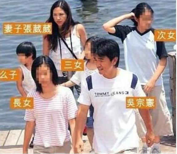 儿子出道一天被退圈再退圈，忆星爸当年同时劈腿四女，真是好轮回