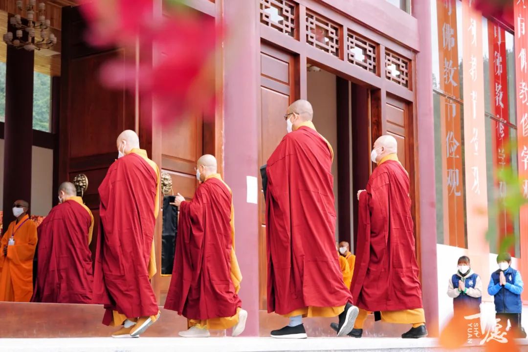 寺庙门槛不能踩的真正意思,坐寺院门槛有什么忌讳吗