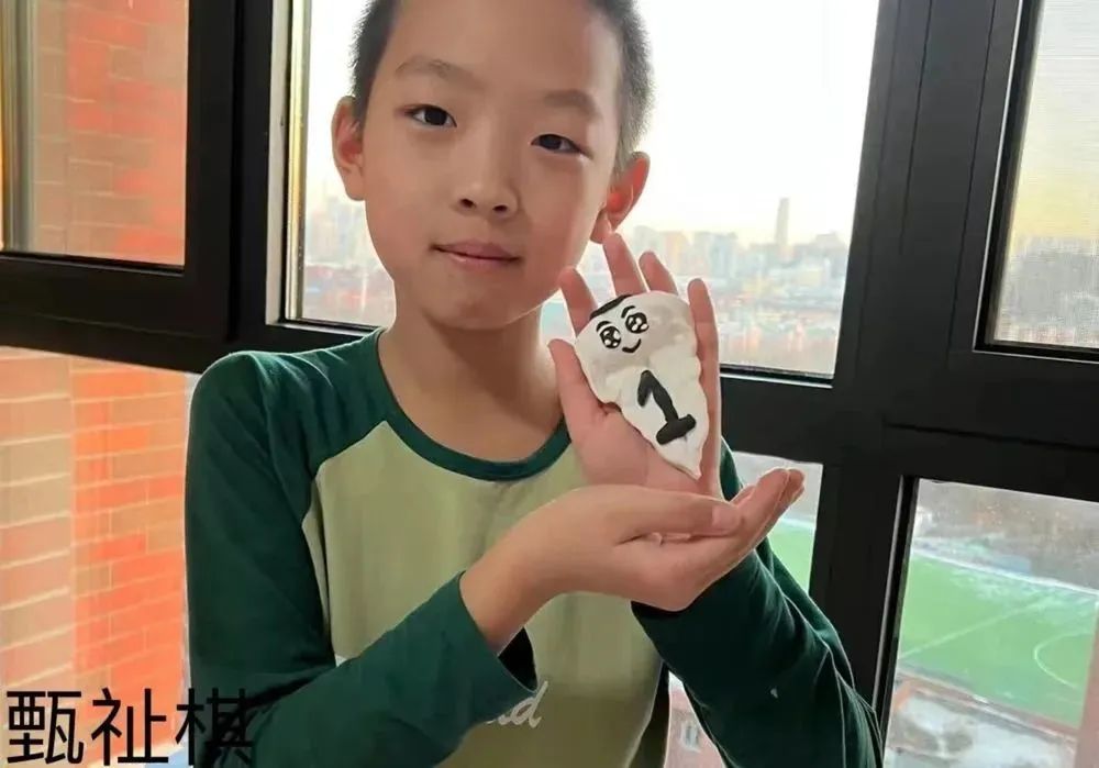 睦邻创意齐动手饺子遇上世界杯——乐真校区手工劳动课太受欢迎