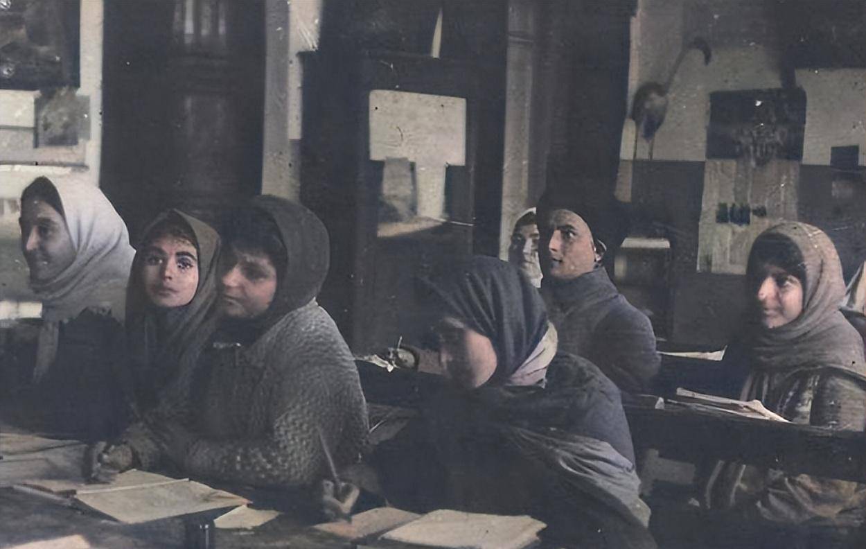 俄罗斯高加索教会案例,19世纪的教会教育包括