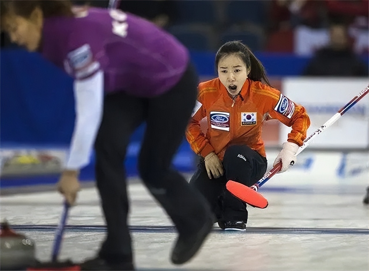 韩国女子冰壶队长金智善抖音号,中国冰壶徐晓明与金智善