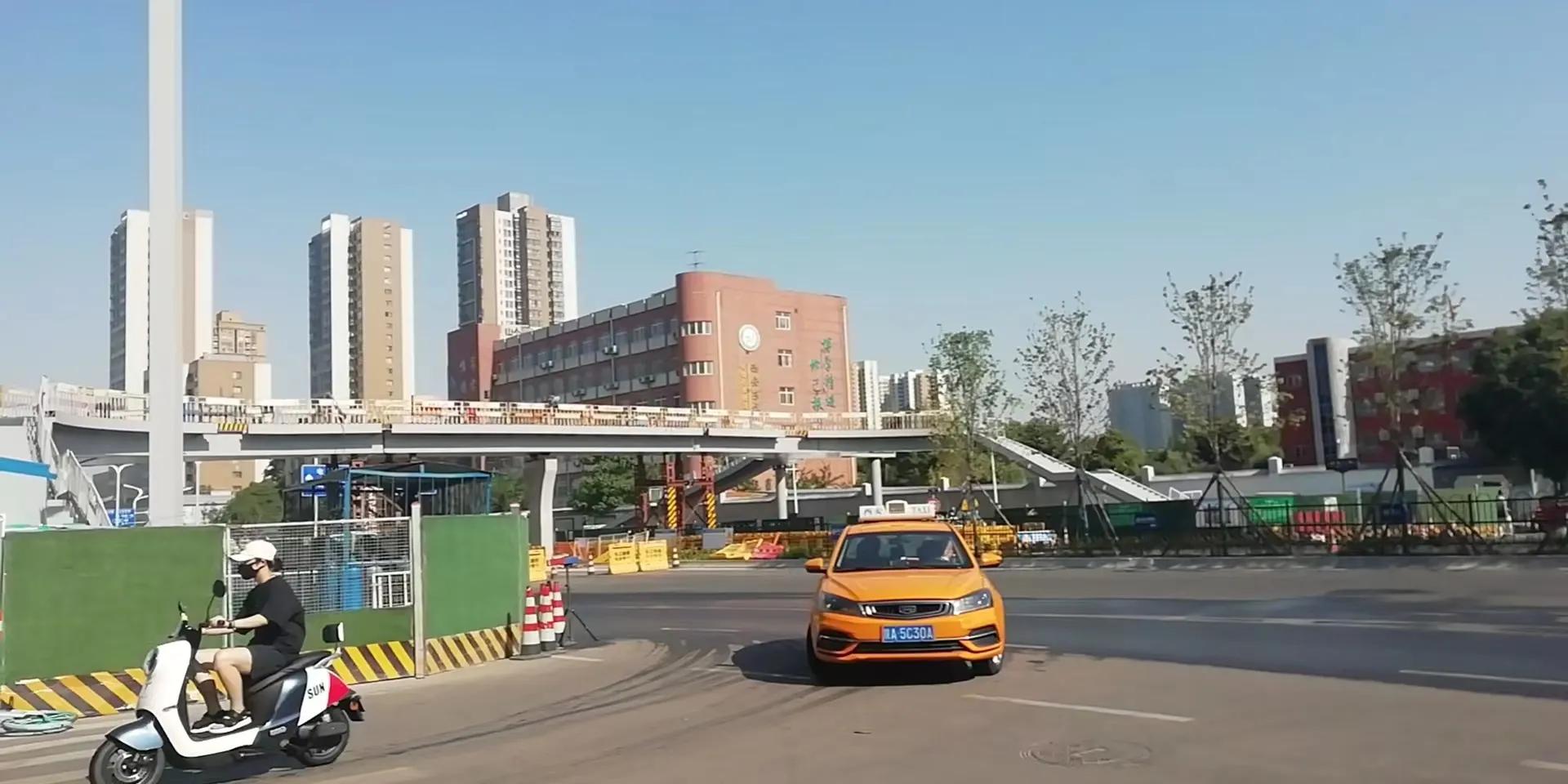 西安最新环形天桥,西安新修人行天桥