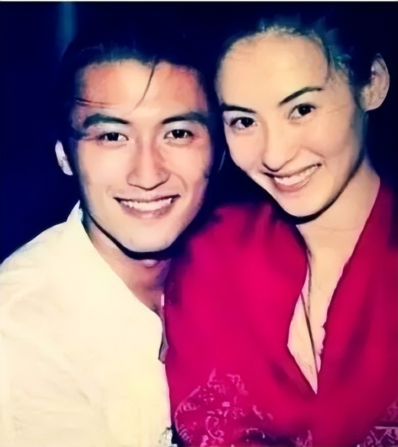 张柏芝否认4胎传闻 (张柏芝现在还怀四胎了吗)