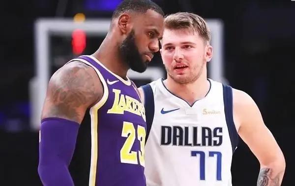 小小卡片的故事,nba卡牌编年史