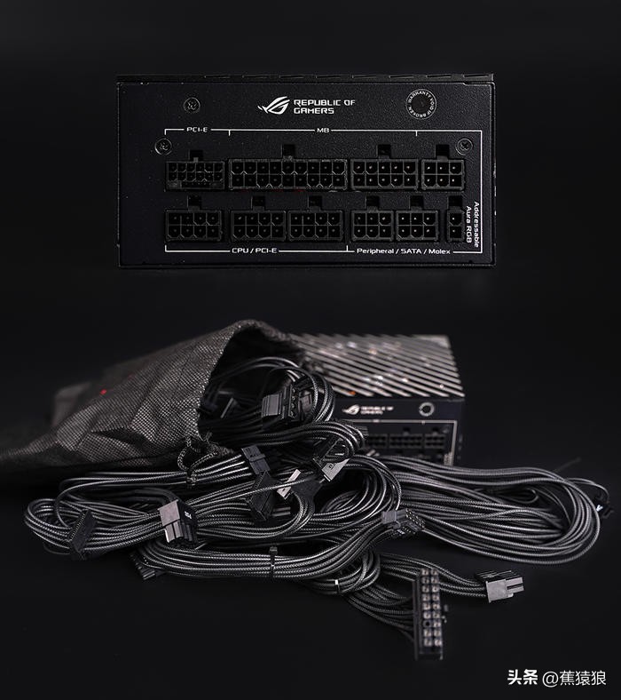 代码36KROGB760-GTUF4070TI，简约黑白调AKLLAA6MMATX机箱装机秀