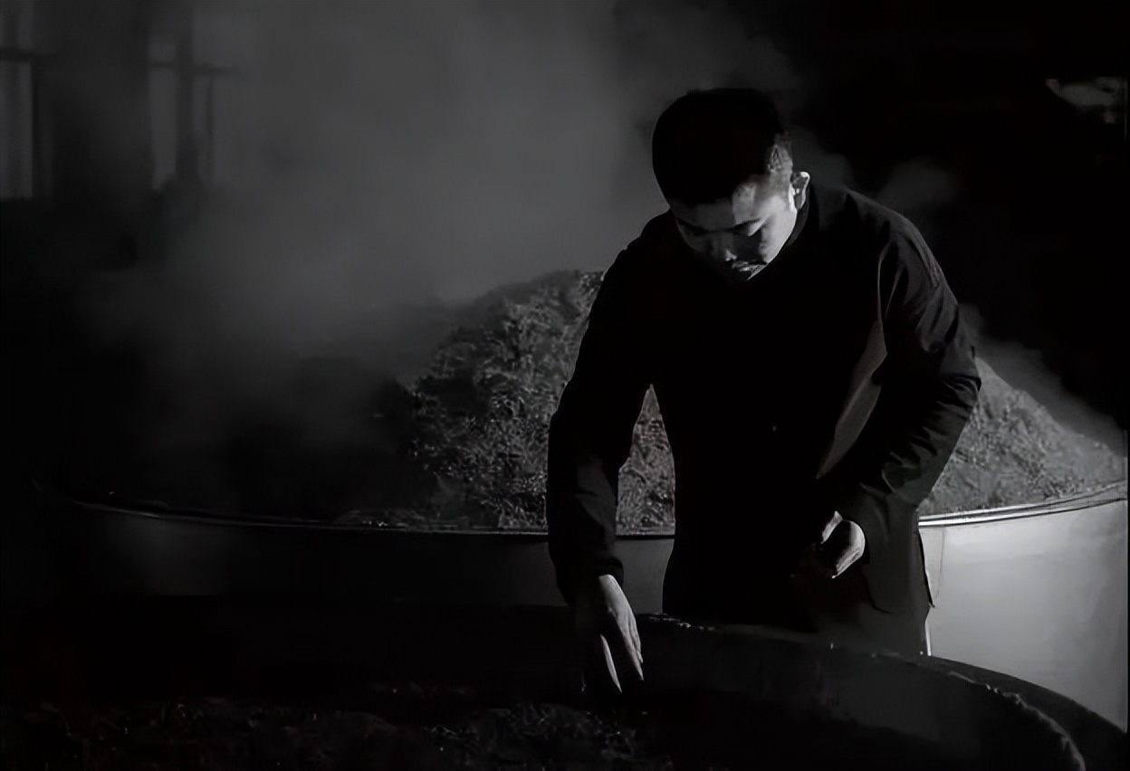 花冠鲁雅香9年品鉴酒,花冠鲁雅香是纯粮酒吗