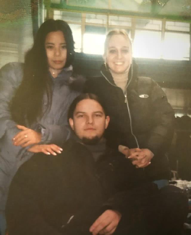 浙江农家女在塞尔维亚十年创业，经历了偷渡打工经商未婚生子