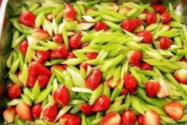 大学食堂违规案例,大学食堂的猫腻