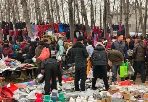 新泰商贸习俗丨文末附有孙立柱老师演示的摊贩说唱吆喝视频