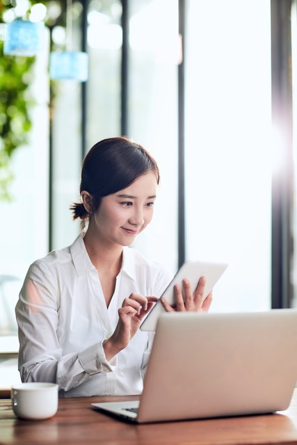 想要赢得别人的支持,想要赢得别人尊重首先自己做得对