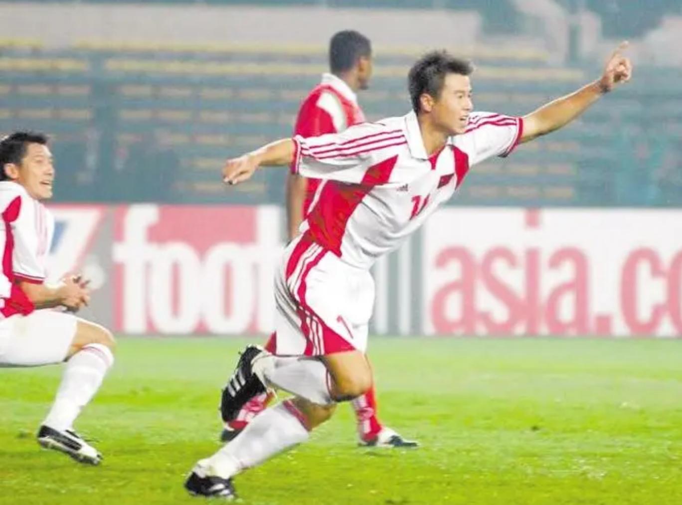 于根伟津门球衣,于根伟最喜欢的球鞋