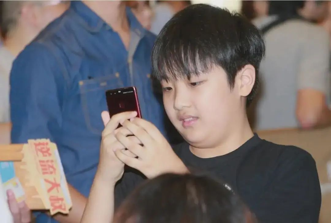 这个在台湾打败过梁朝伟的男人，竟成了香港电影圈的“牺牲品”