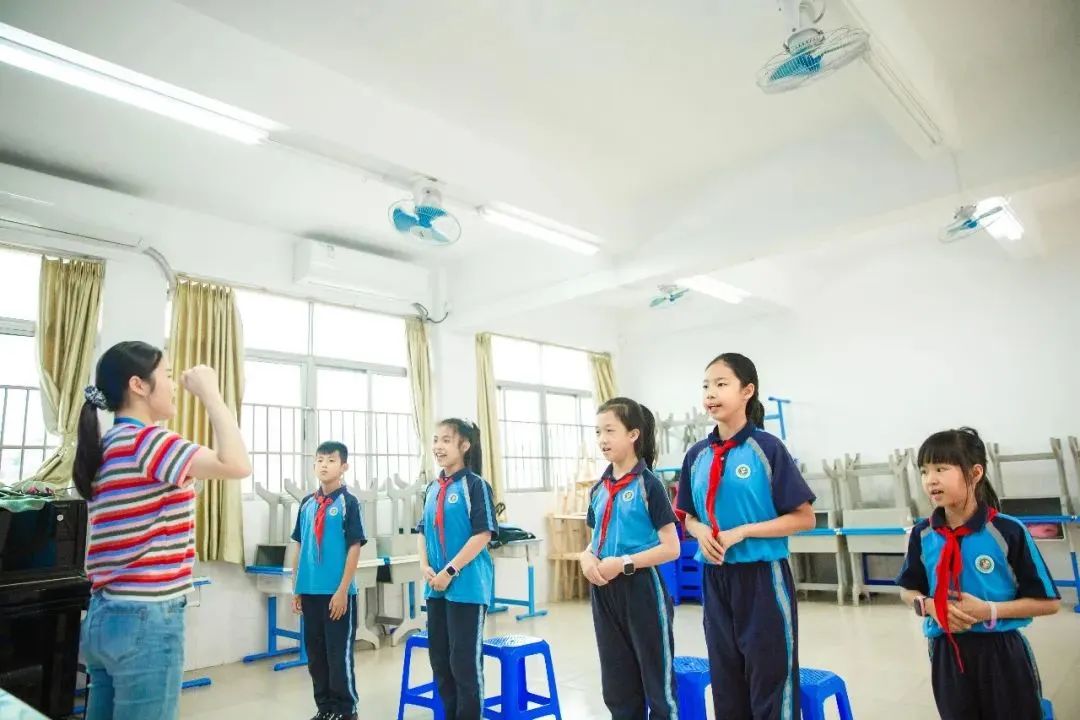 东莞市塘厦镇林村小学校园,东莞市塘厦镇林村小学