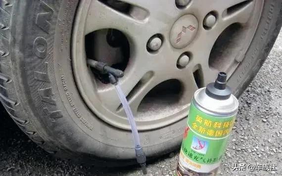 摩托车轮胎野外漏气修补,车轮胎嘴子漏气怎么修补