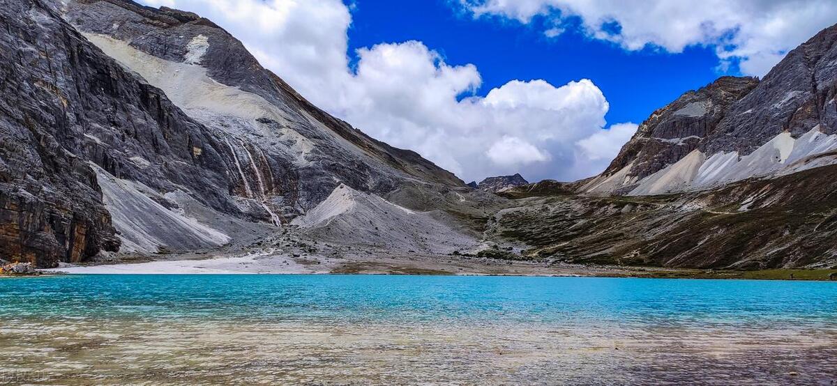 报团去云南旅游费用多少钱合适,6天5晚云南旅游报团多少钱