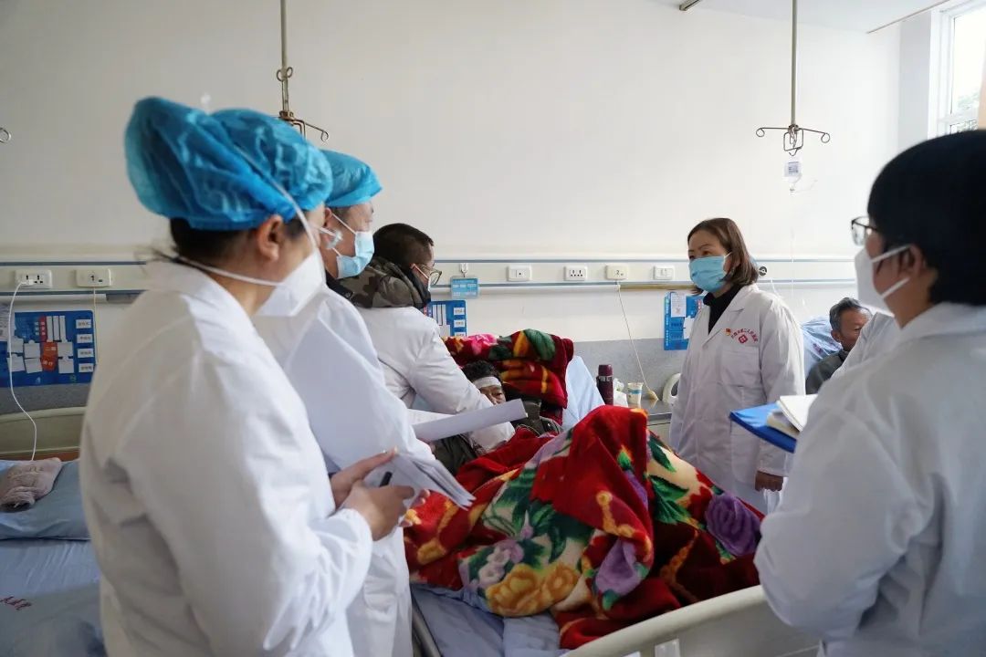 加强新冠病毒感染医疗救治工作,大理新冠疫情防控工作